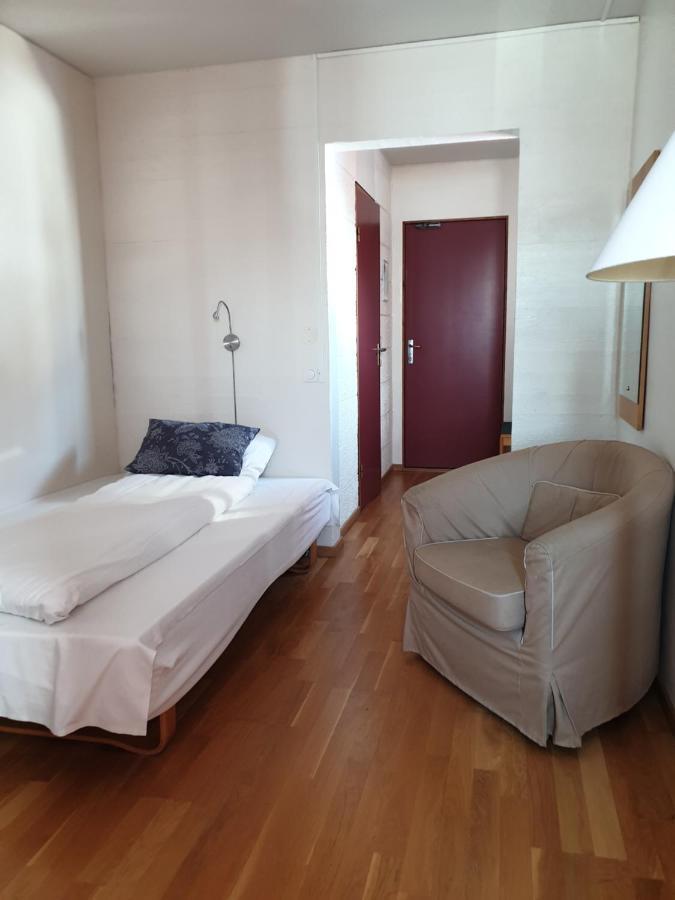 Mehamn Arctic Hotel Bagian luar foto