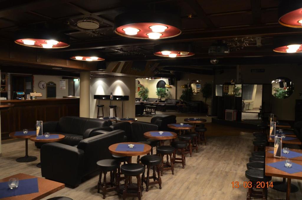 Mehamn Arctic Hotel Bagian luar foto