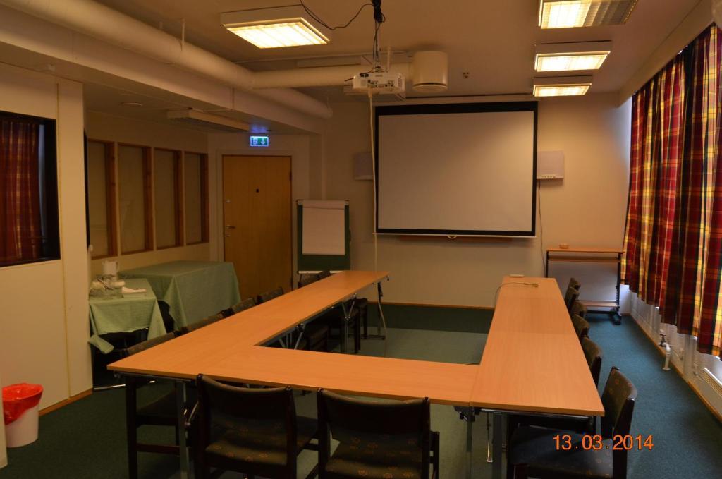 Mehamn Arctic Hotel Bagian luar foto